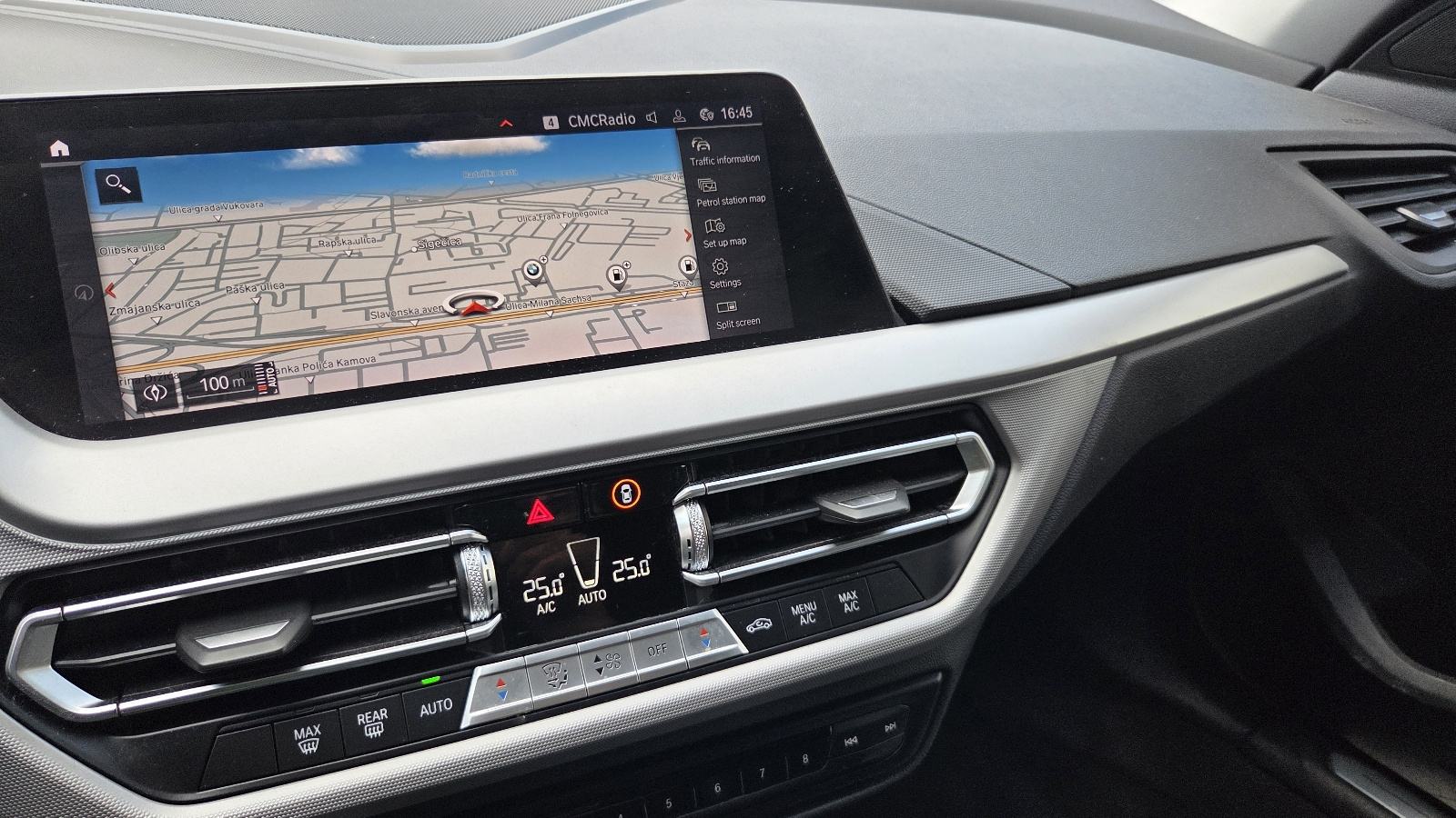 BMW serija 1 118i Automatik Sport Line * Nije uvoz * 61.150 km *, fotografija 9