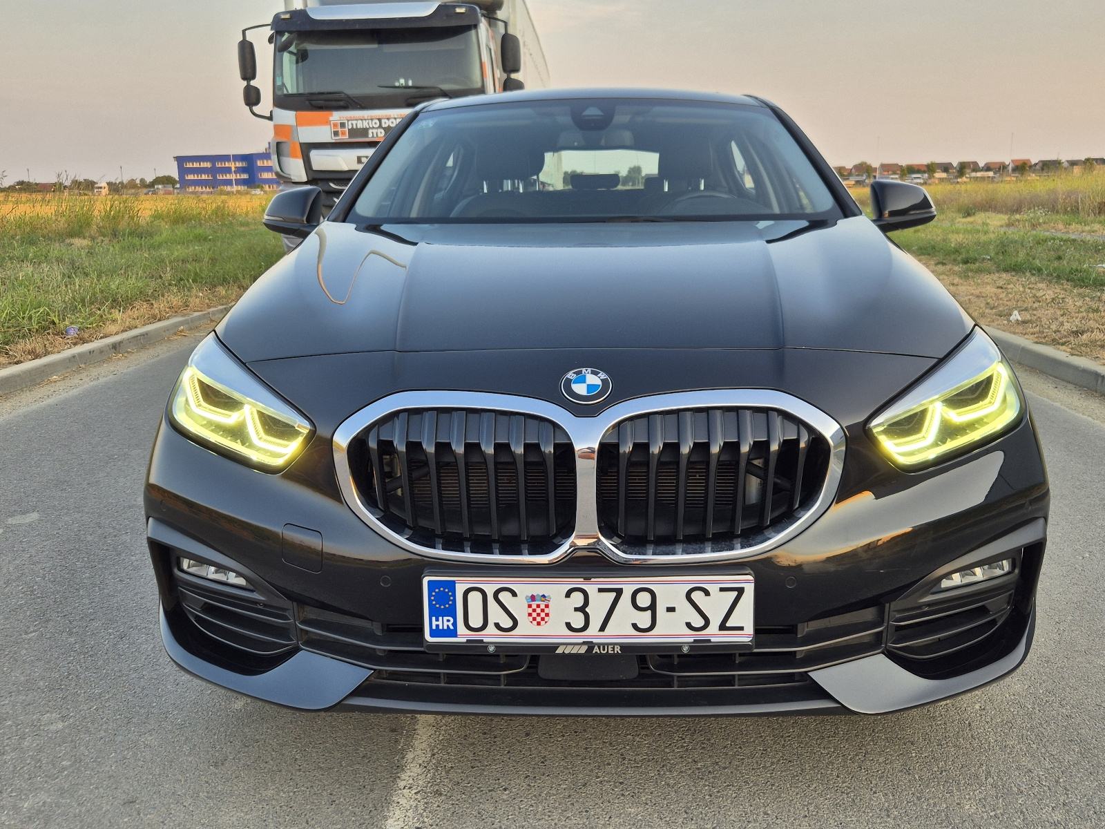 BMW serija 1 118i automatik panorama, fotografija 2