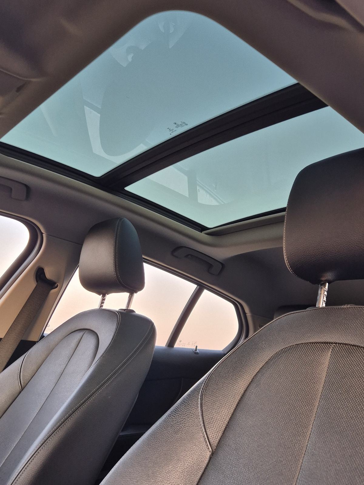 BMW serija 1 118i automatik panorama, fotografija 10