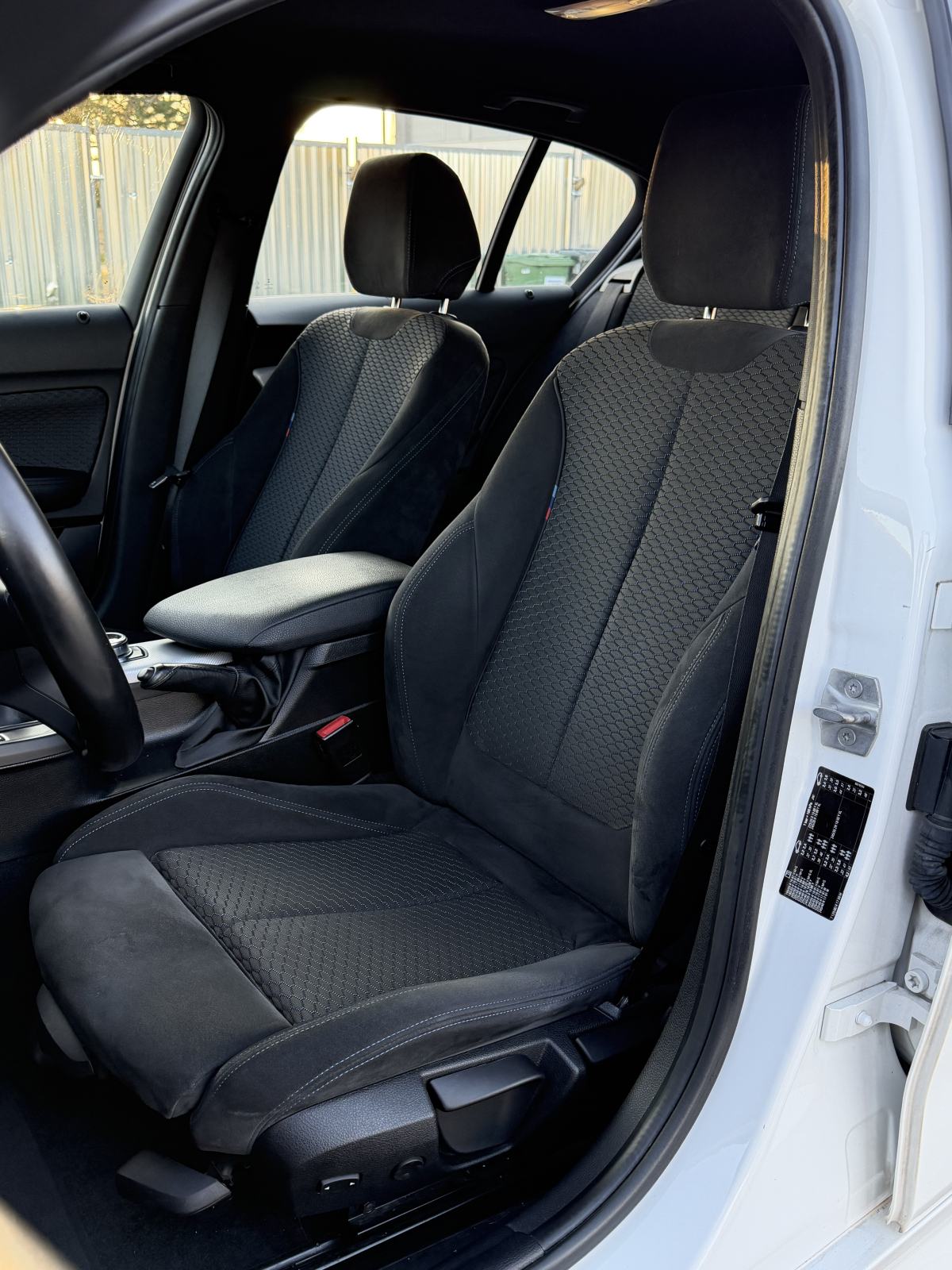 BMW serija 1 118i LCI2 M PAKET VIRTUAL SHADOWLINE NAVI LED ALCANTARA, fotografija 10