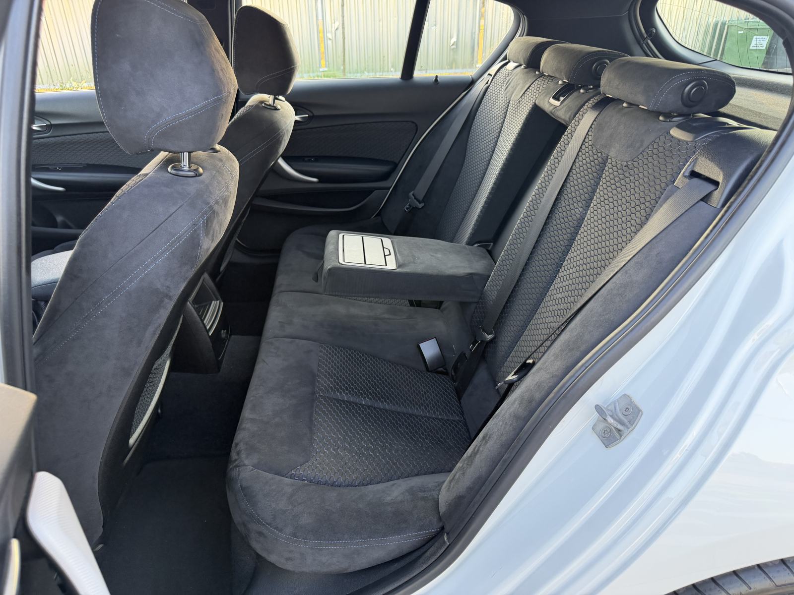 BMW serija 1 118i LCI2 M PAKET VIRTUAL SHADOWLINE NAVI LED ALCANTARA, fotografija 13