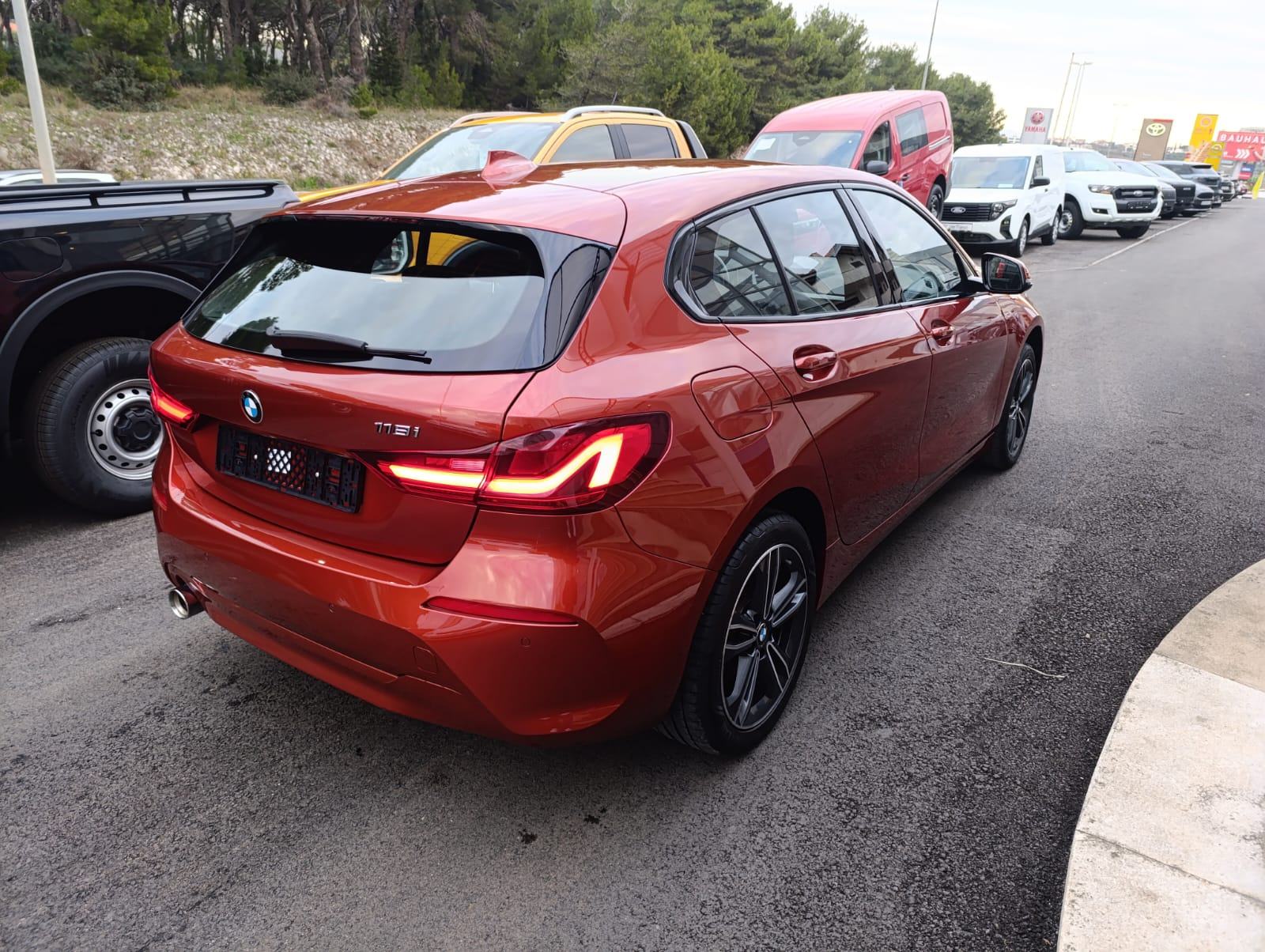 BMW serija 1 118i, fotografija 4