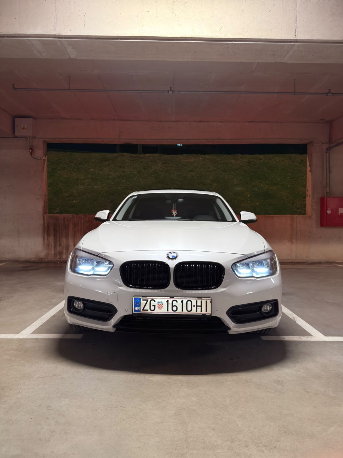 BMW serija 1 118i, fotografija 3