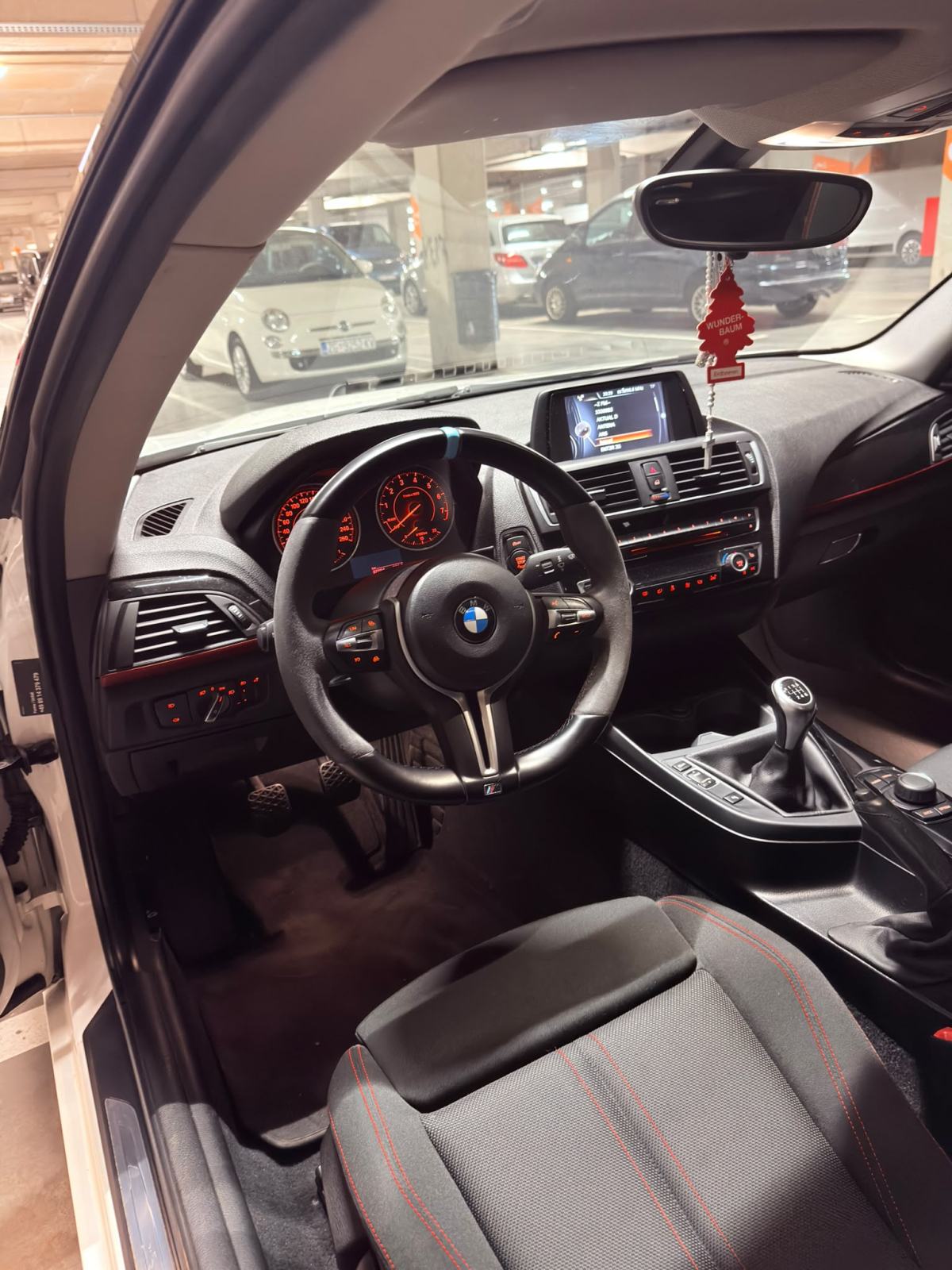 BMW serija 1 118i, fotografija 6