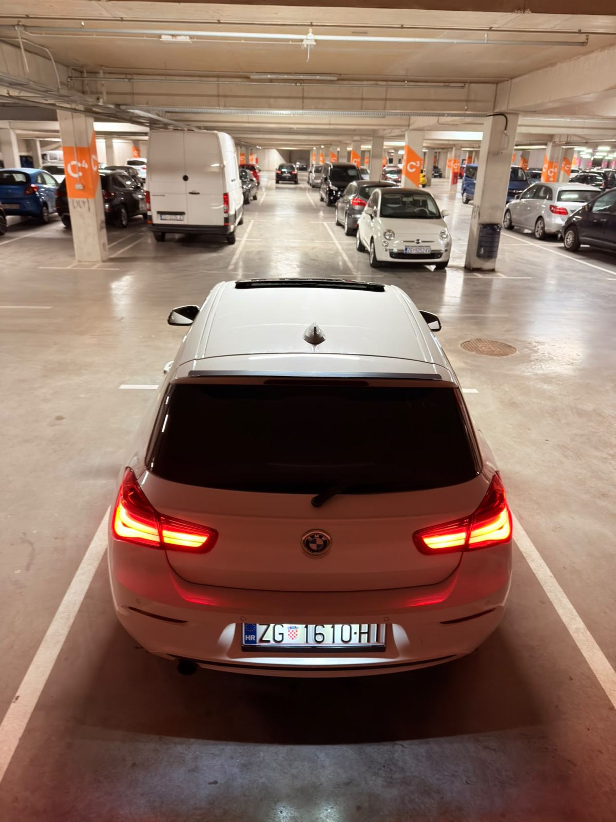 BMW serija 1 118i, fotografija 10