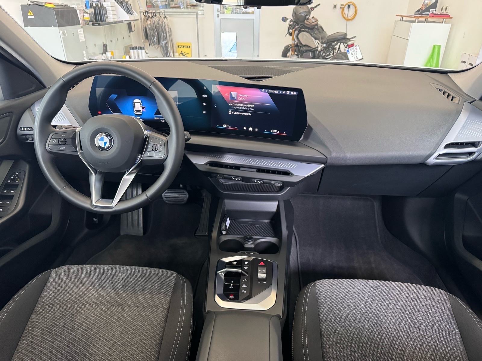 BMW serija 1 120 automatik novi model, fotografija 8