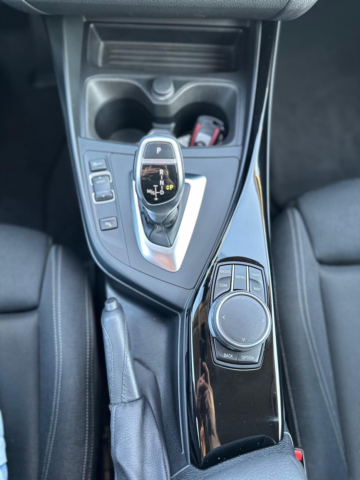BMW serija 1 120d Xdrive automatik ZF (8HP), fotografija 11