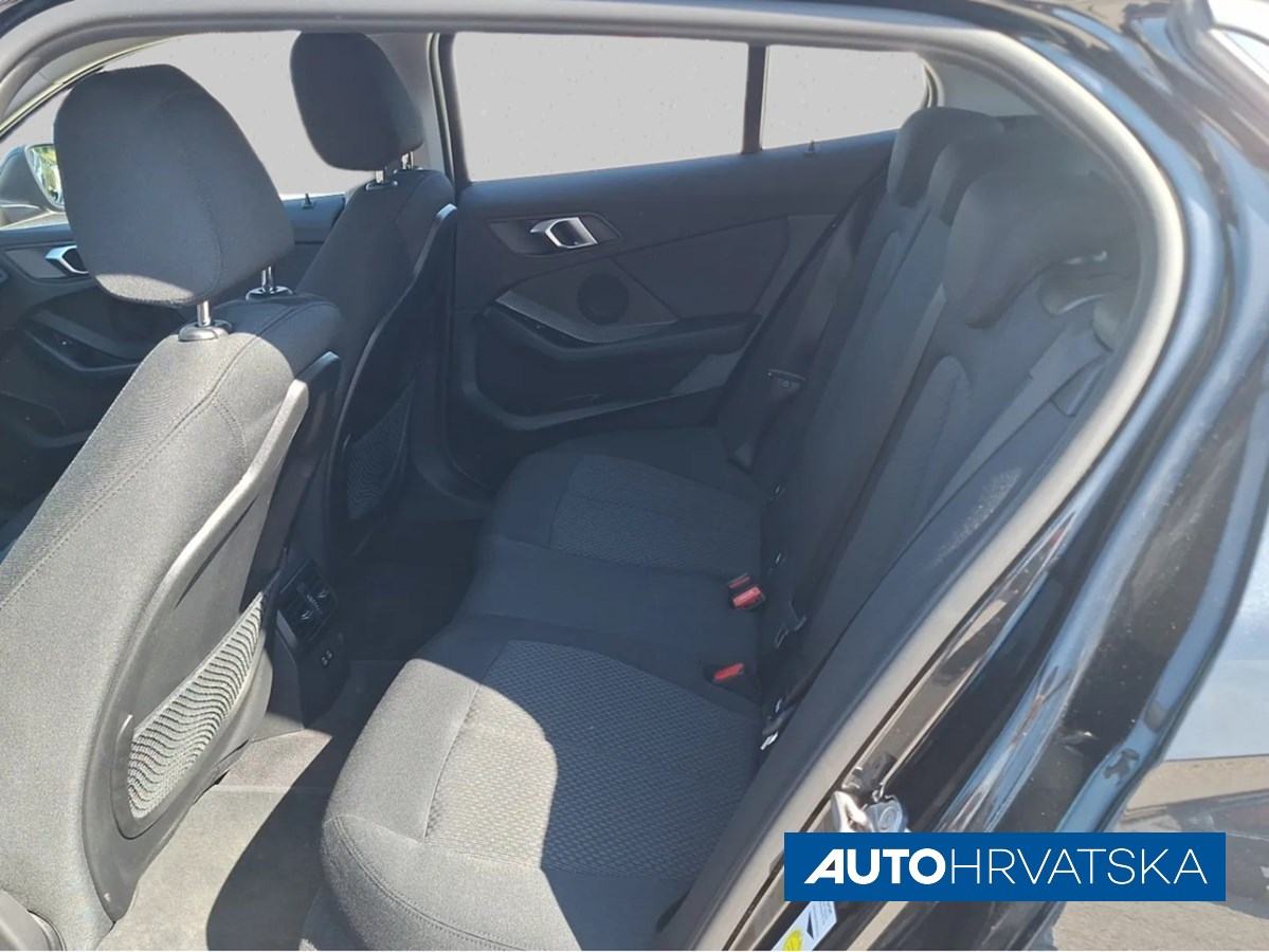 BMW SERIJA 1 120d ADVANTAGE- Jamstvo 15 mjeseci!, 23.490,00 €, fotografija 12