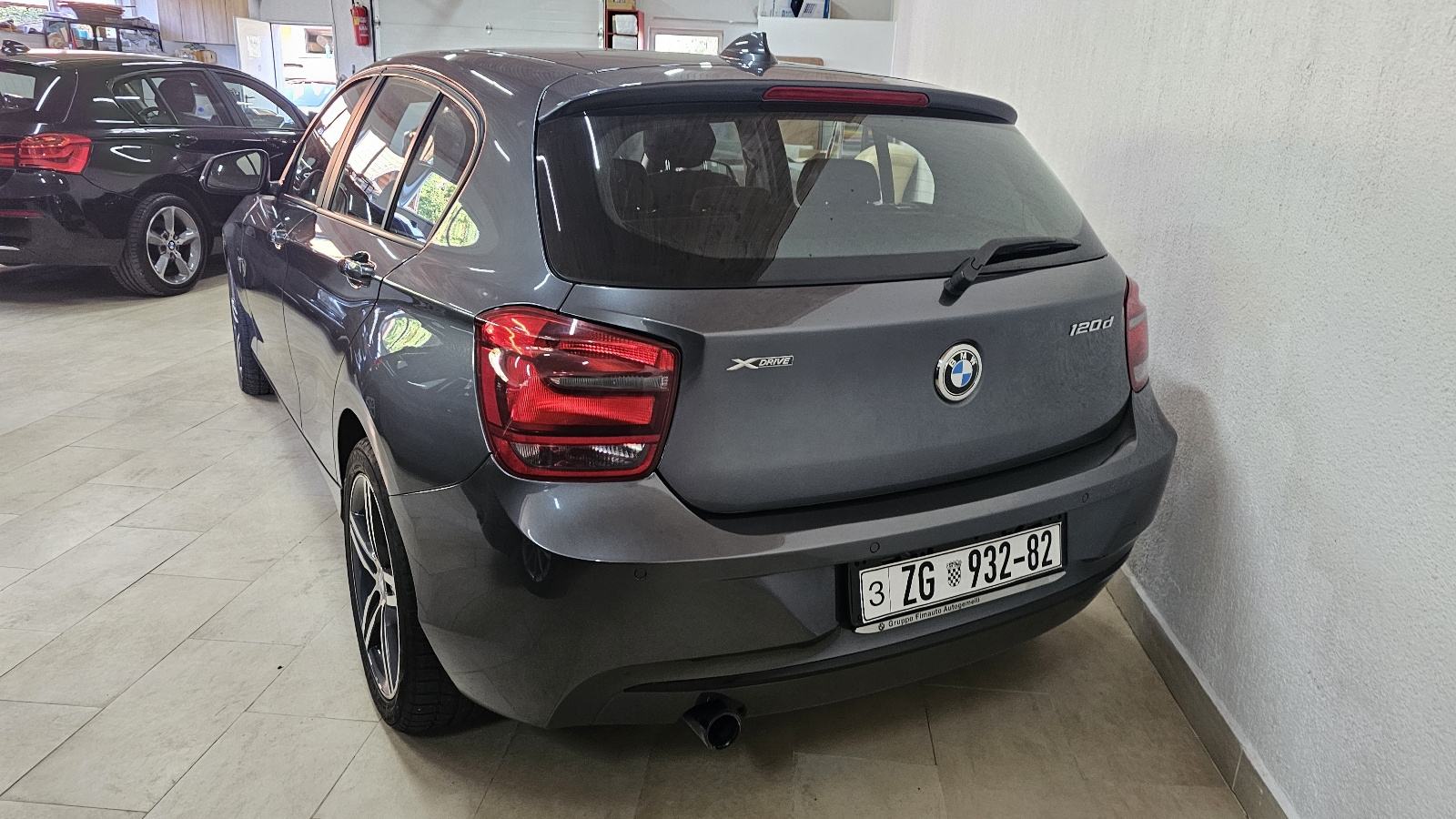 BMW serija 120xd top cijena, fotografija 5