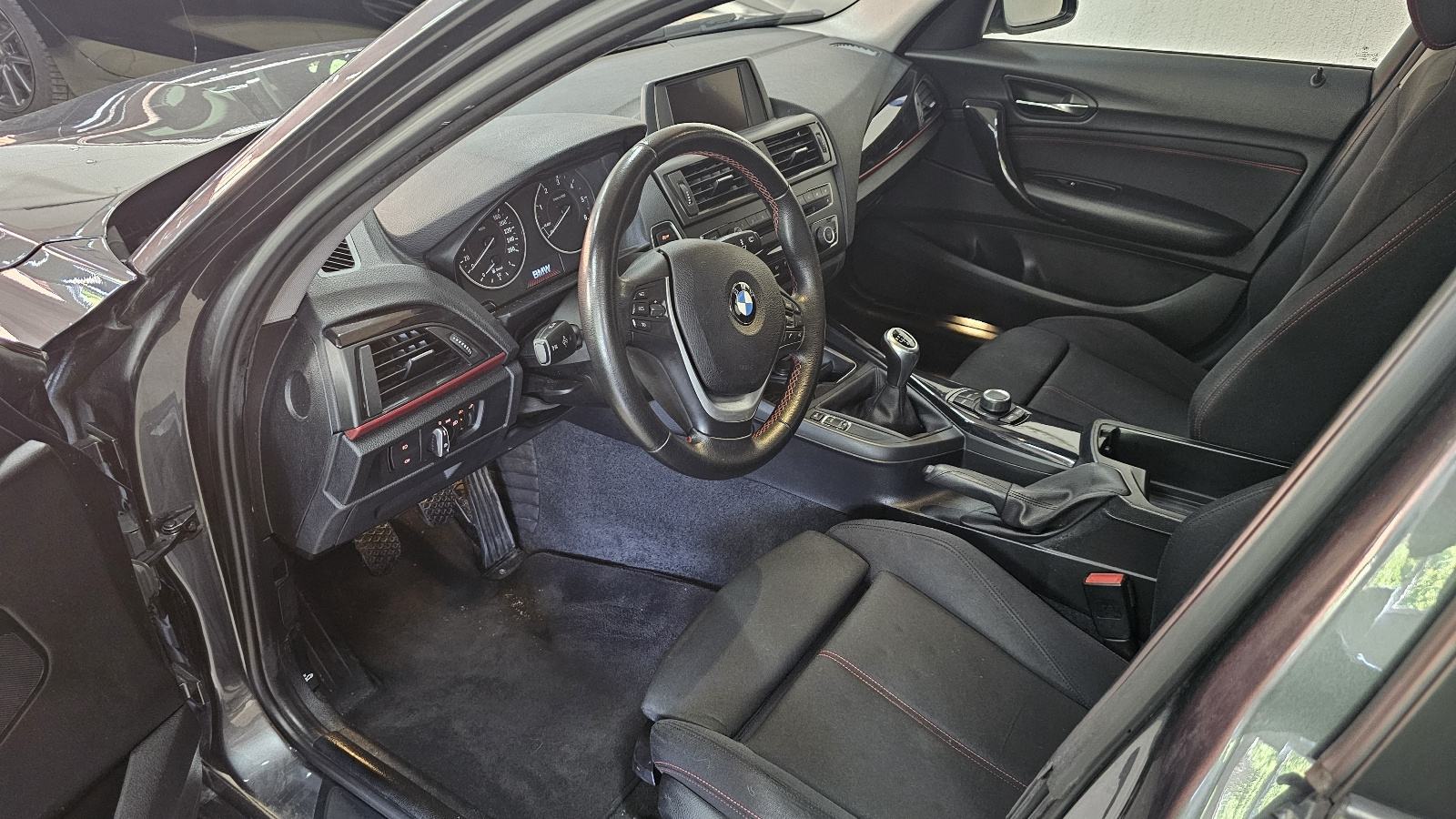 BMW serija 120xd top cijena, fotografija 15