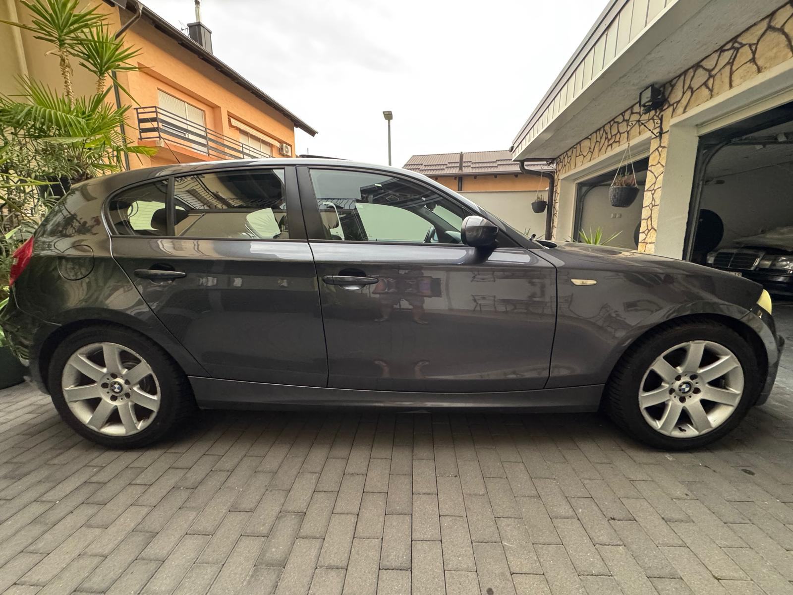 BMW serija 1 120d automatik, fotografija 6