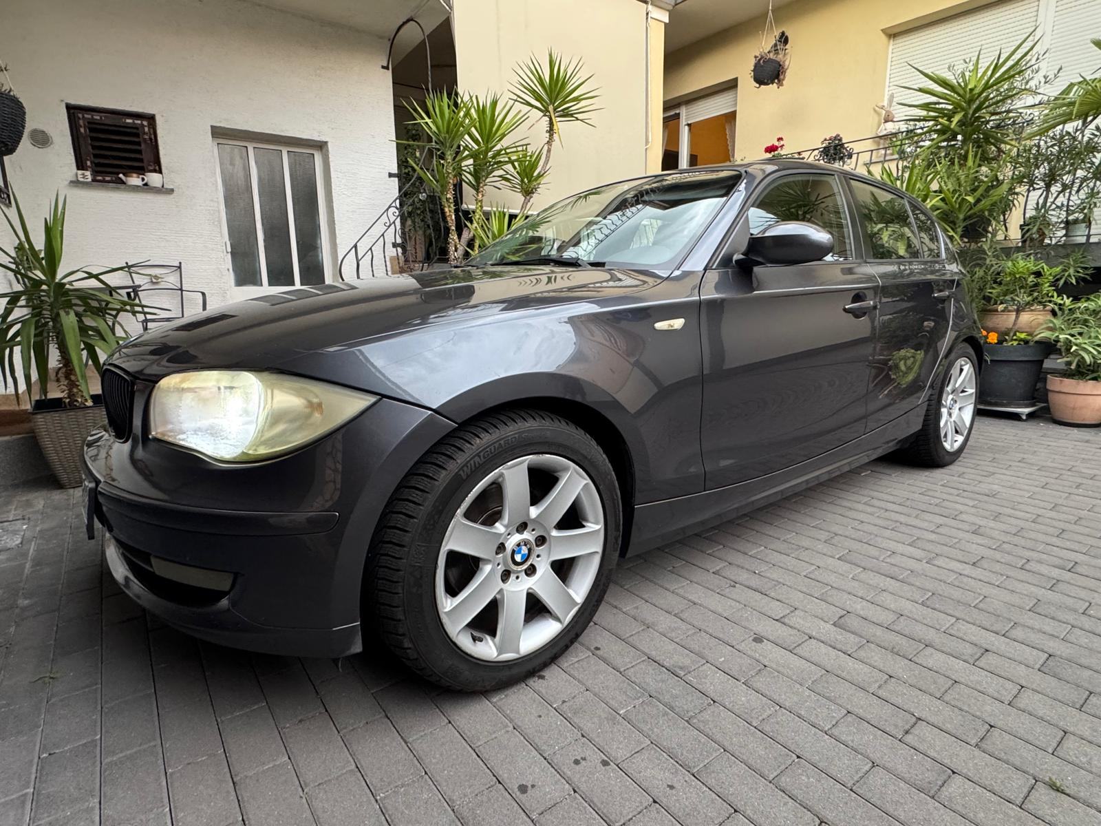 BMW serija 1 120d automatik, fotografija 8