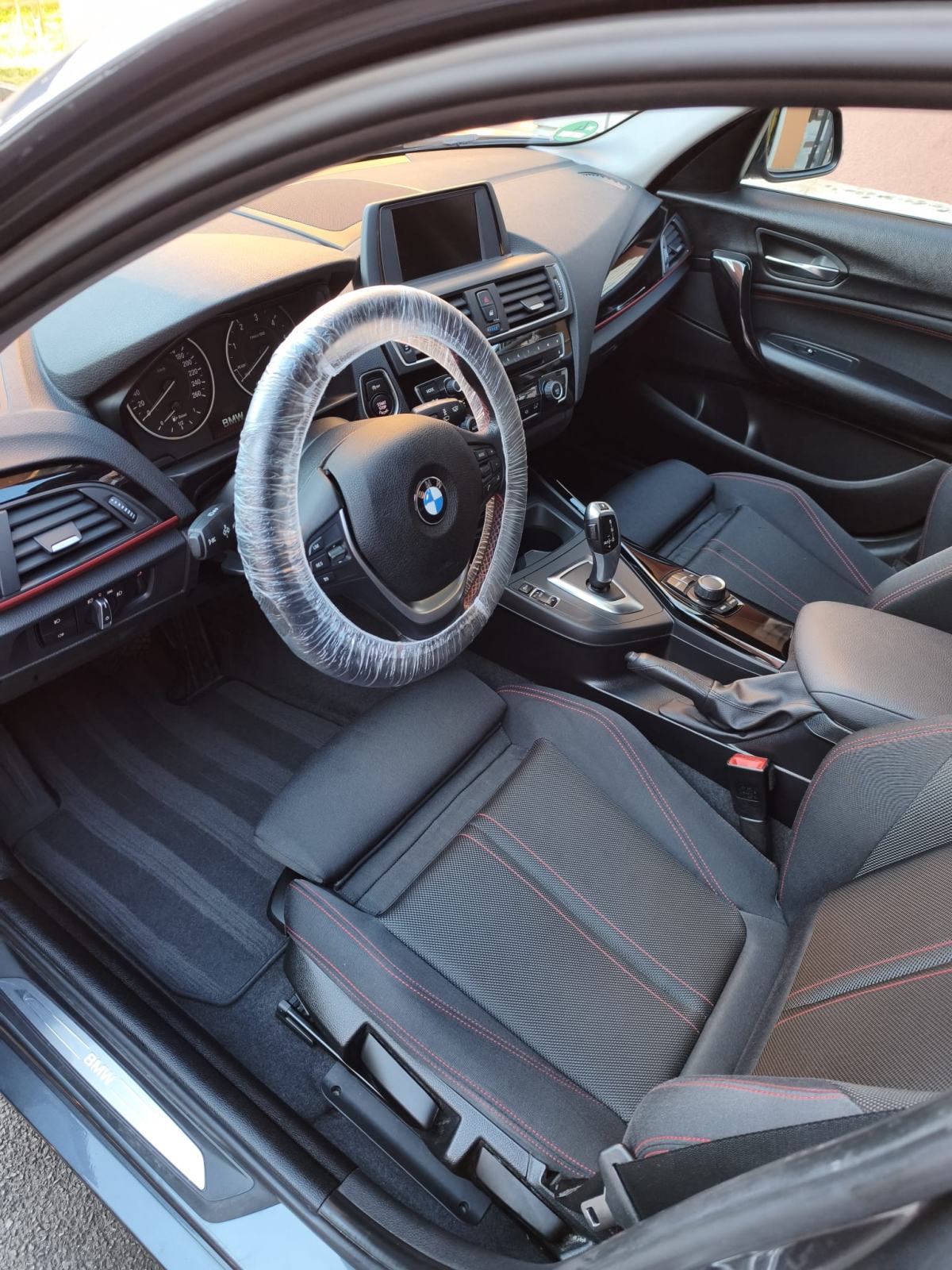 BMW serija 1 120D LCI REDIZAJIN 140KW automatik,SPORT,LED,AUTOM.KLIMA, fotografija 8