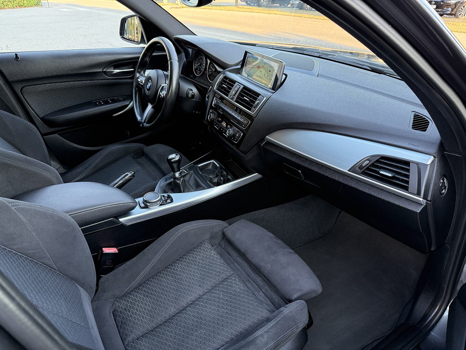 BMW serija 1 120d, M SPORT, LED, NAVI, SENZORI, ODLIČAN, REGAN !, fotografija 17