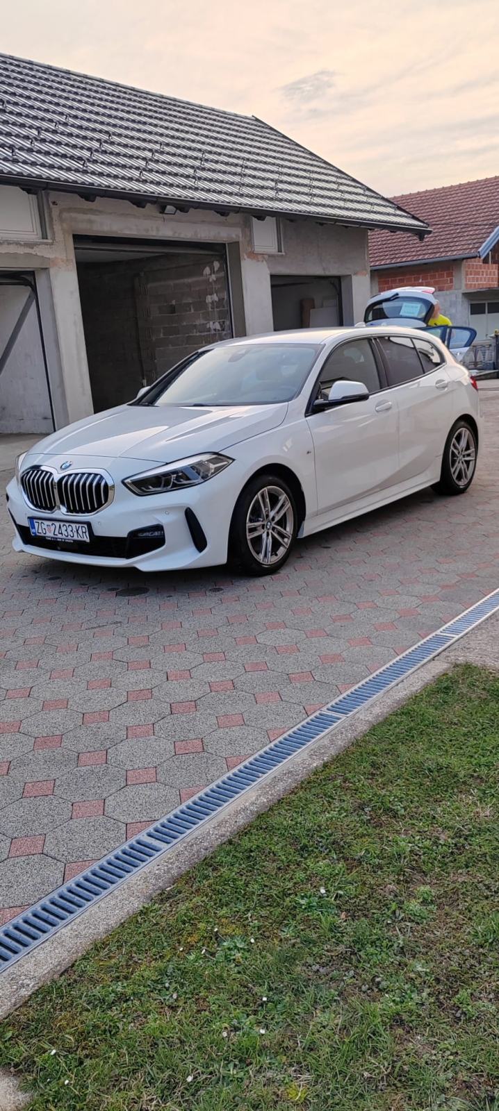 BMW serija 1 120d, fotografija 3