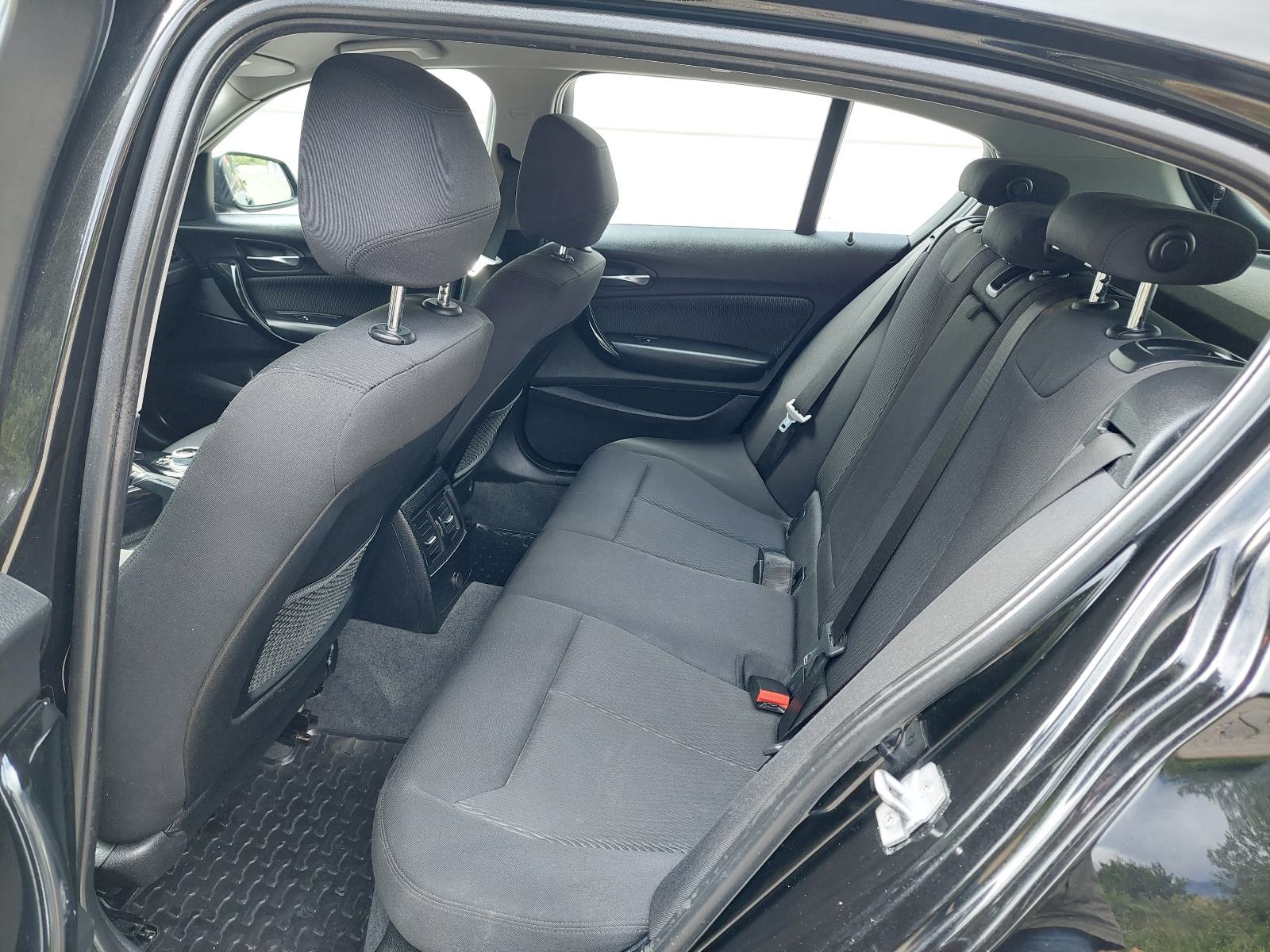 BMW serija 1 120d, fotografija 16