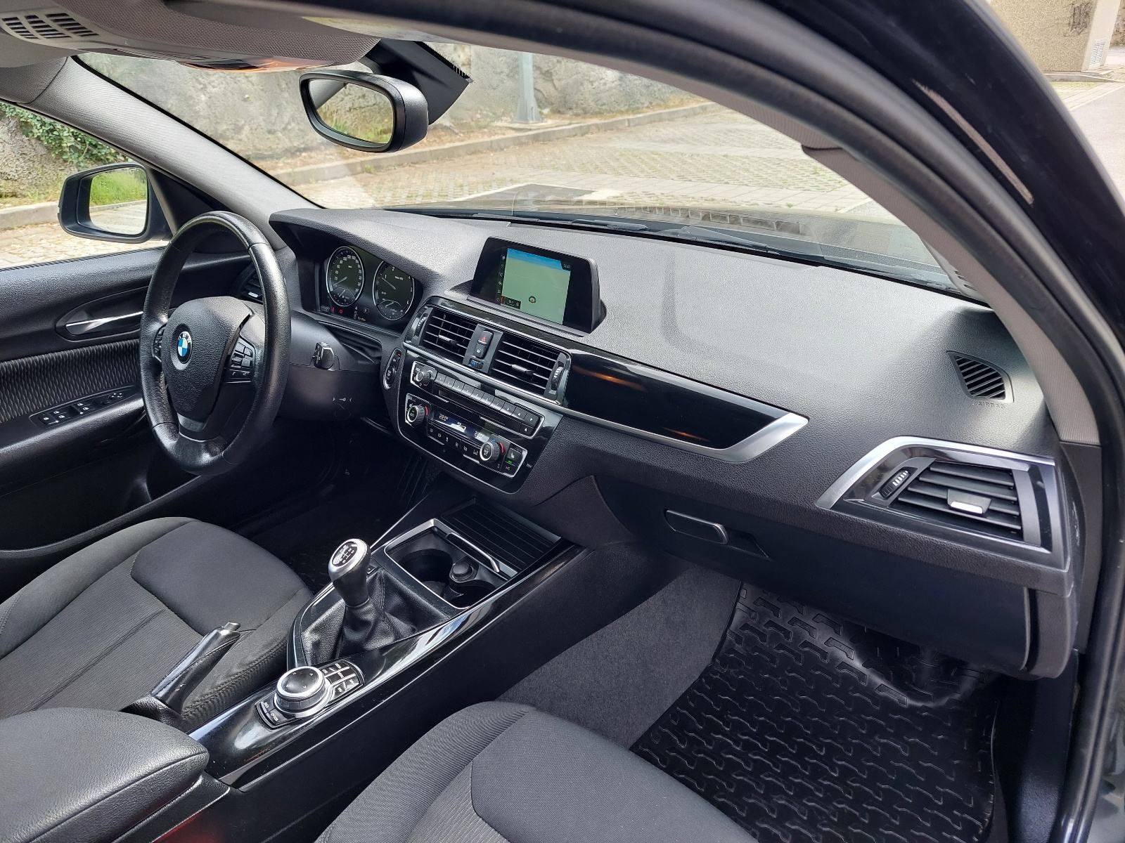 BMW serija 1 120d, fotografija 14