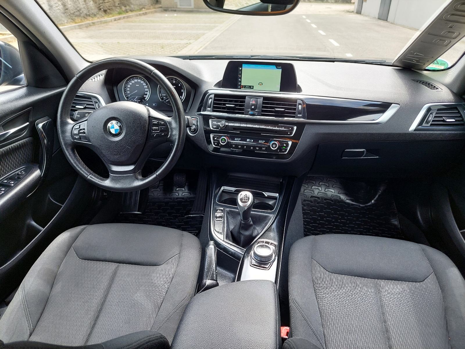 BMW serija 1 120d, fotografija 11
