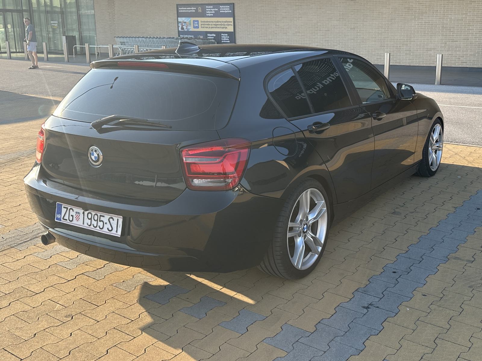 BMW serija 1 120d automatik, fotografija 5