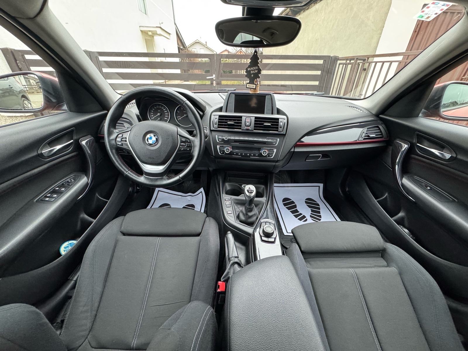 BMW 120d xdrive Sport Line, fotografija 14