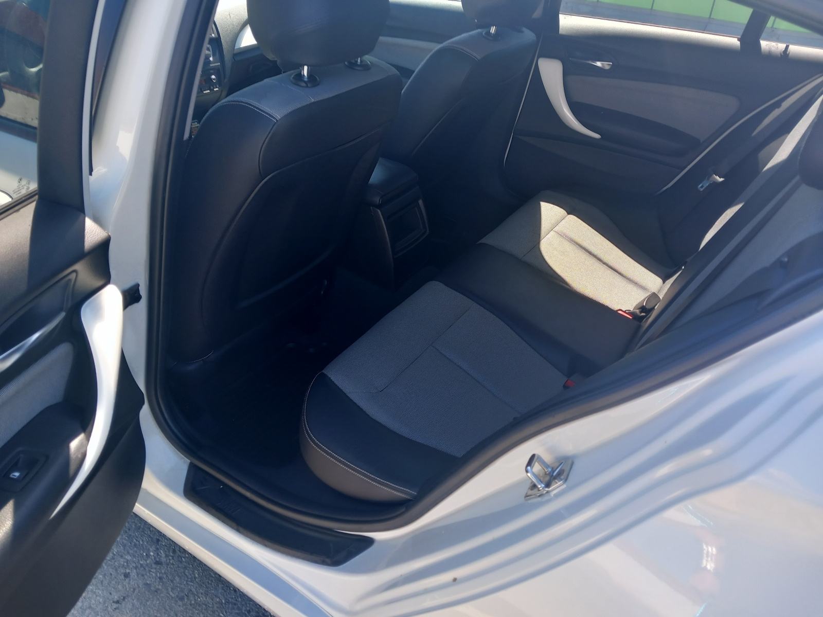 BMW serija 1, 160000 km diesel, vlasnik vozila, fotografija 11