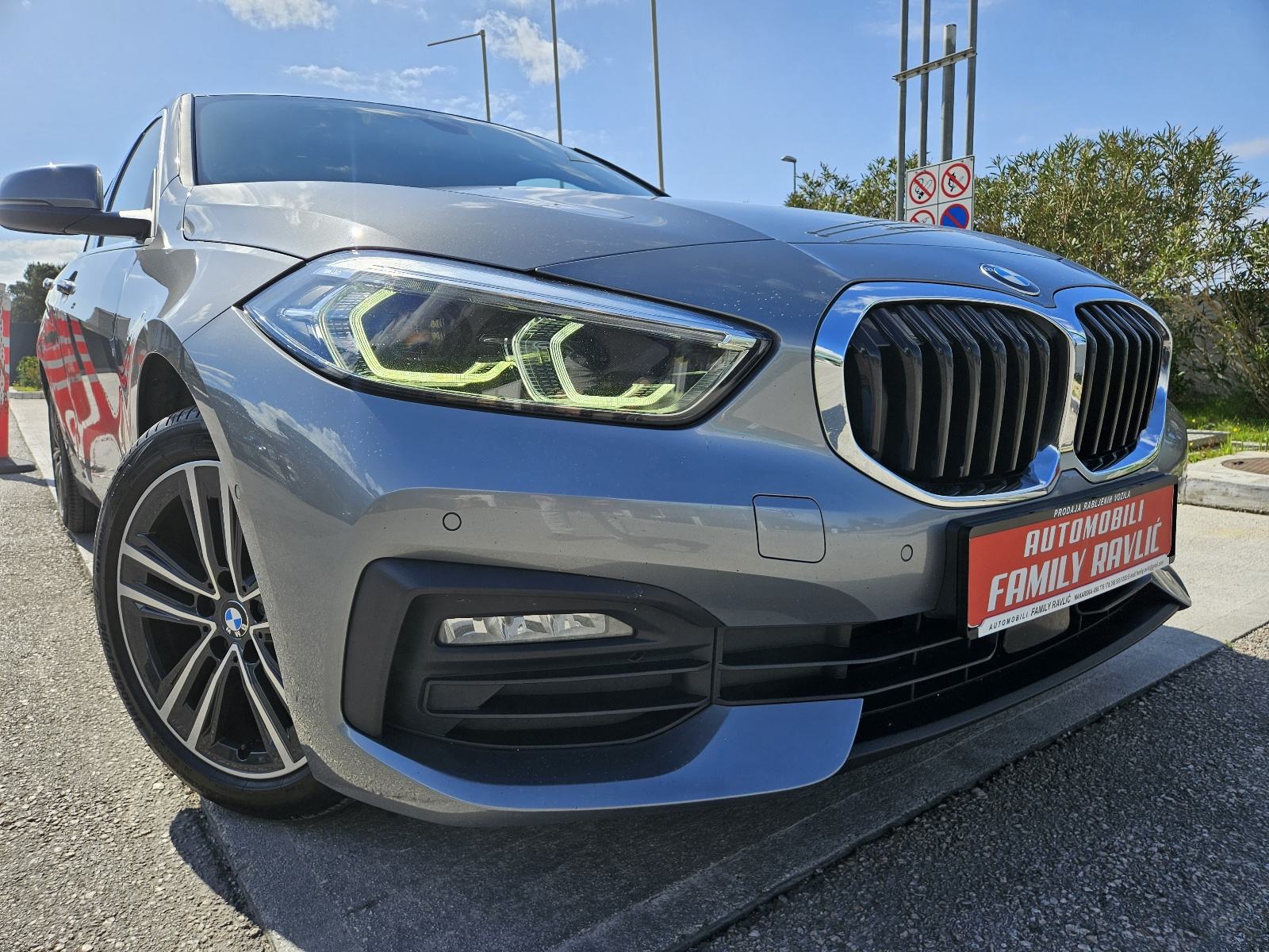 BMW Serija 1 Automatik Advantage*2022g*FullLed*, pogled izvana - slika 2