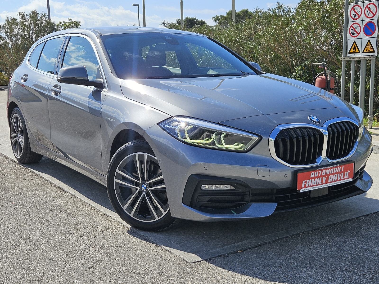 BMW Serija 1 Automatik Advantage*2022g*FullLed*, pogled izvana - slika 3