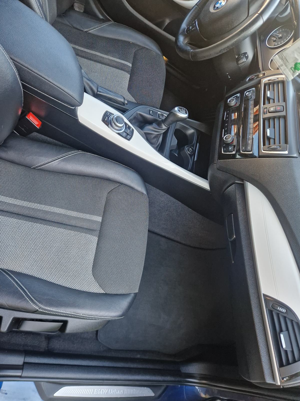 BMW serija 118d xdrive,full oprema,led svjetla,šiber,Navigacija,reg1.g, fotografija 13