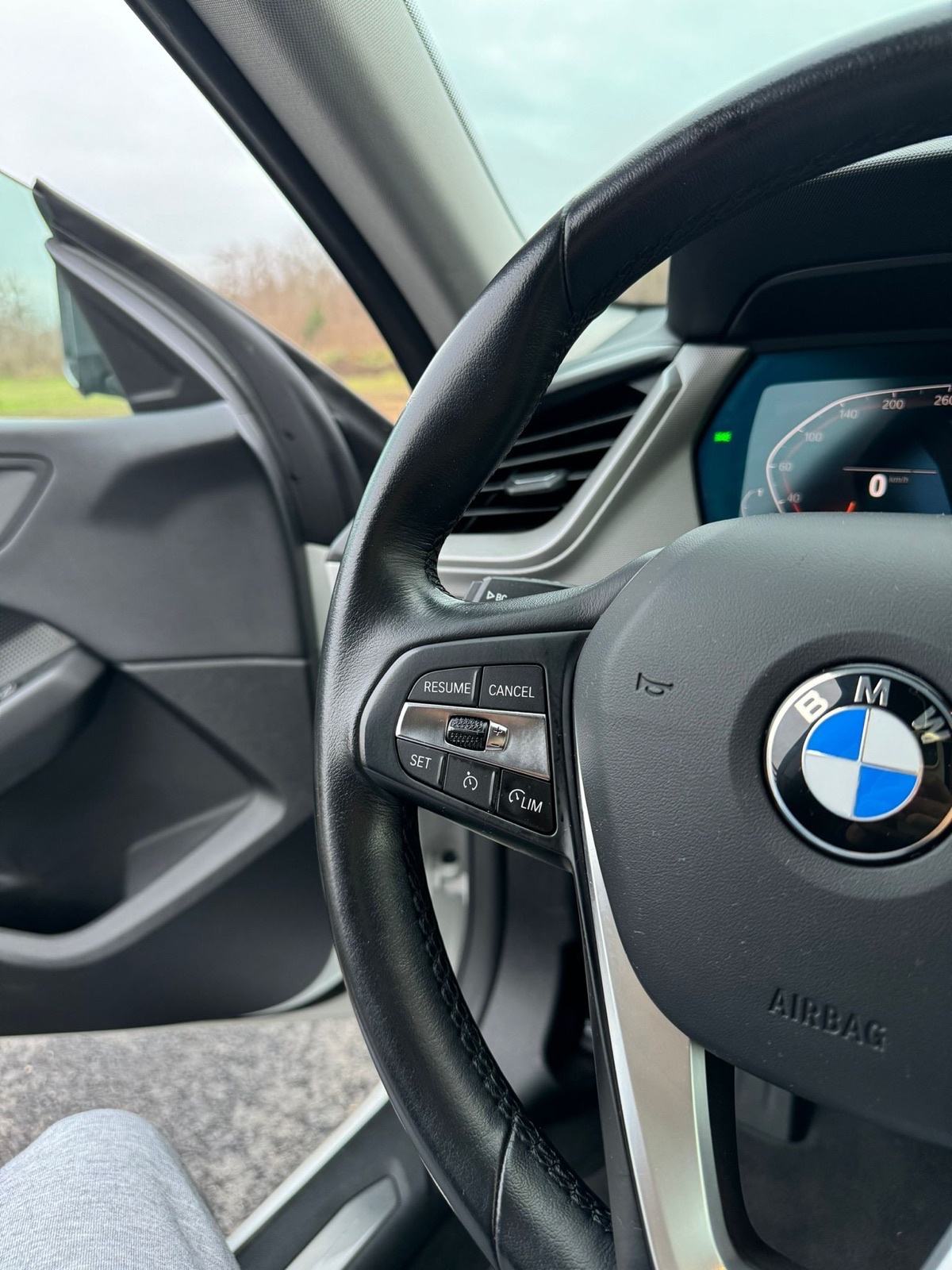 BMW serija 2 216d automatik, fotografija 16