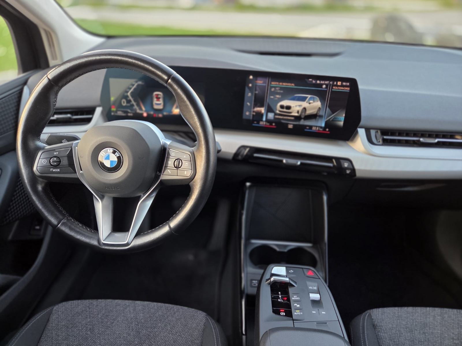 BMW active tourer 218d automatik cijena do reg., fotografija 12
