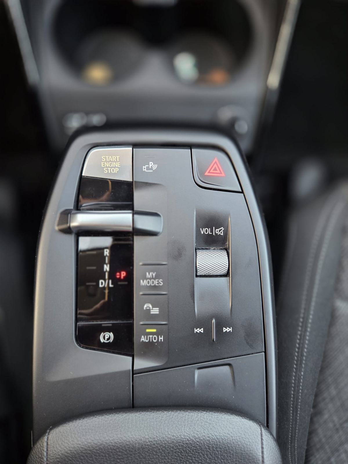 BMW active tourer 218d automatik cijena do reg., fotografija 13