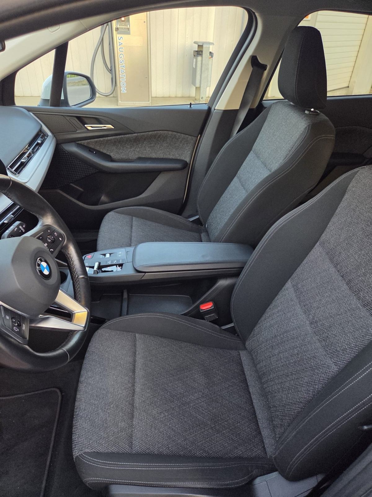 BMW active tourer 218d automatik cijena do reg., fotografija 17