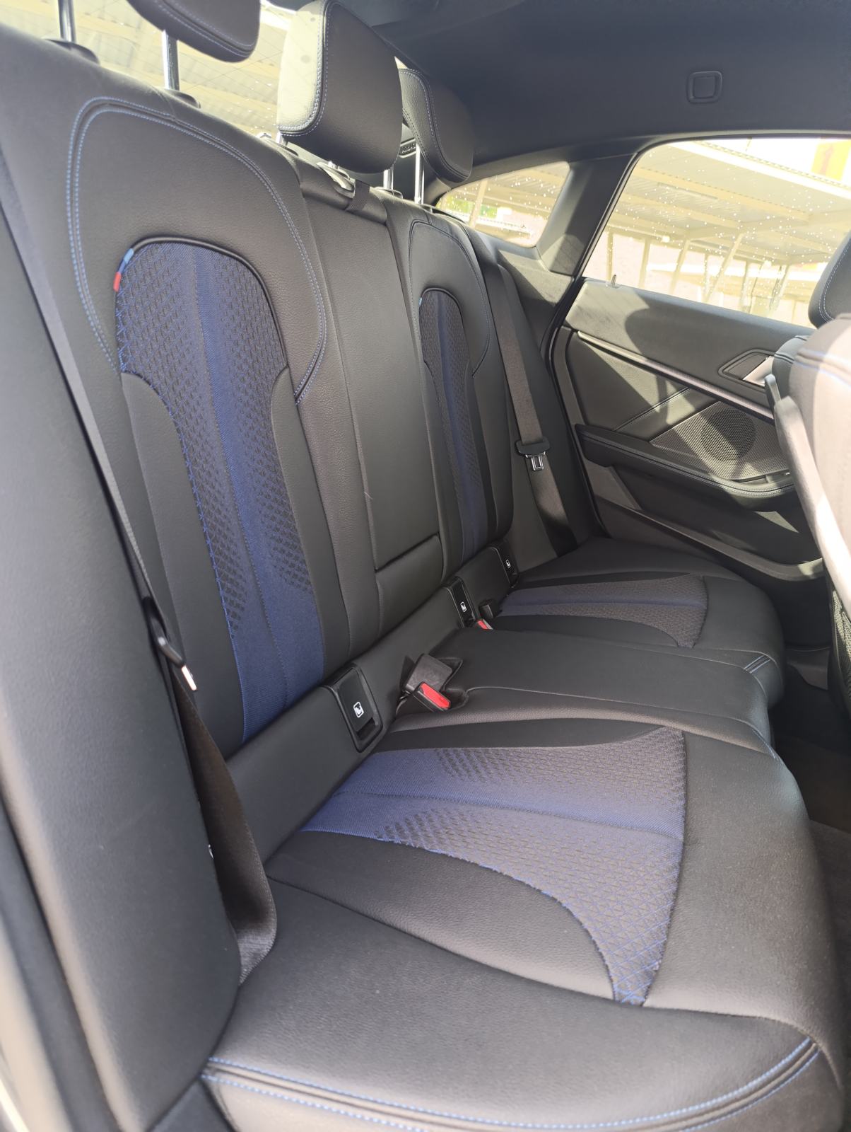 BMW serija 2 218i, fotografija 11