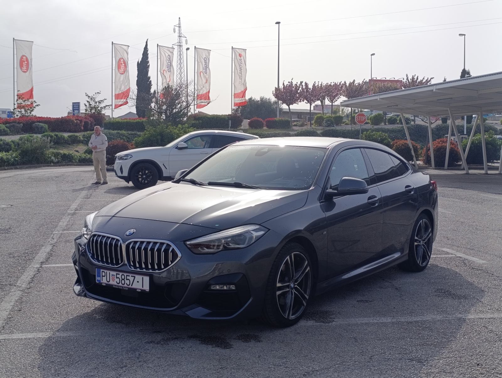 BMW serija 2 218i, fotografija 3
