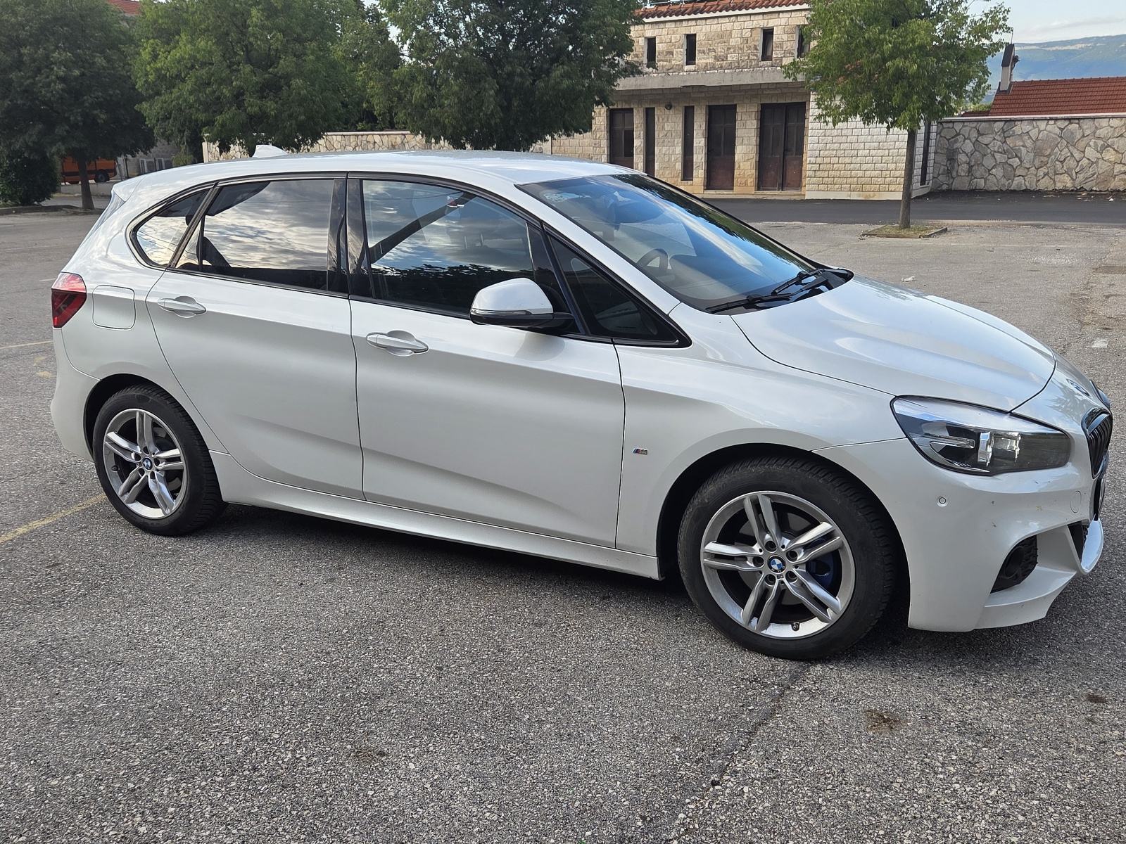 BMW serija 2 220d, fotografija 7