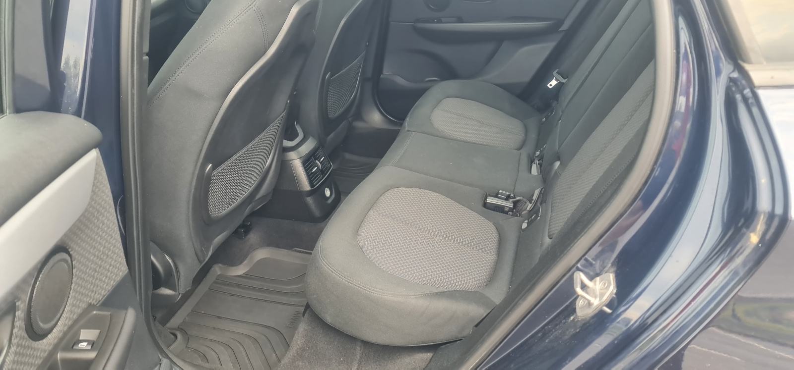 BMW serija 2 Active Tourer 216d automatik, fotografija 9