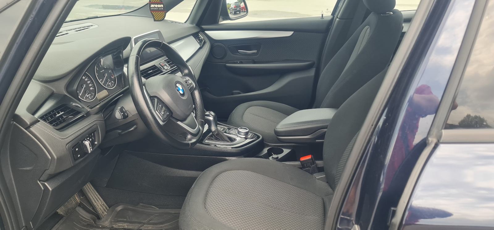 BMW serija 2 Active Tourer 216d automatik, fotografija 11