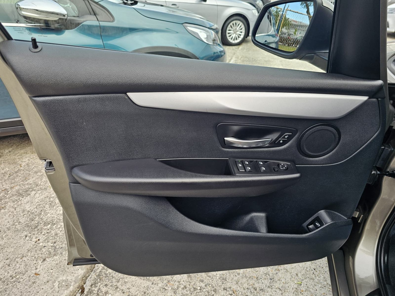 BMW serija 2 Active Tourer 216d "NAVI"-KOŽA"-SERVISNA-GARANCIJA, fotografija 15