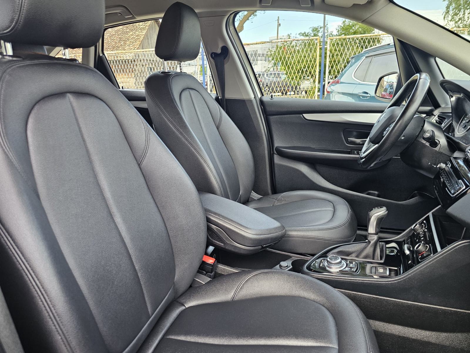 BMW serija 2 Active Tourer 216d "NAVI"-KOŽA"-SERVISNA-GARANCIJA, fotografija 12