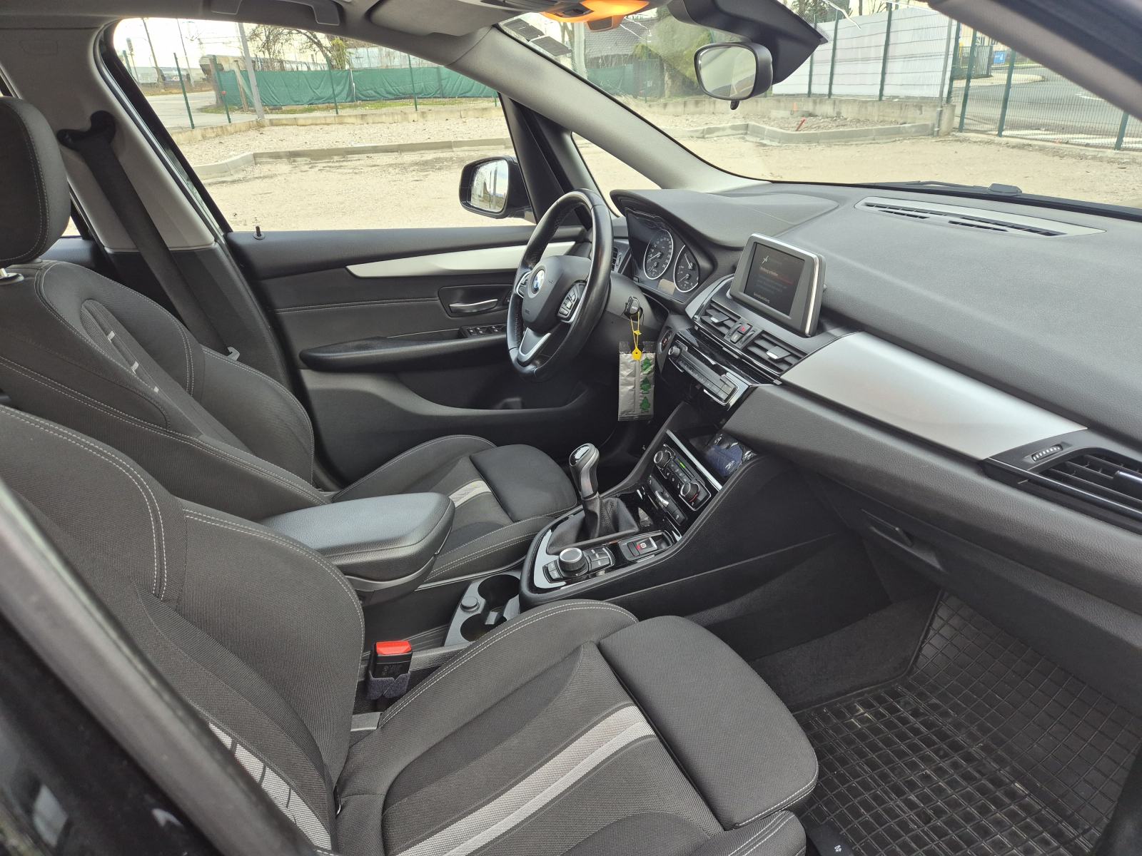 BMW serija 2 Active Tourer 216d Odlično stanje!, fotografija 7