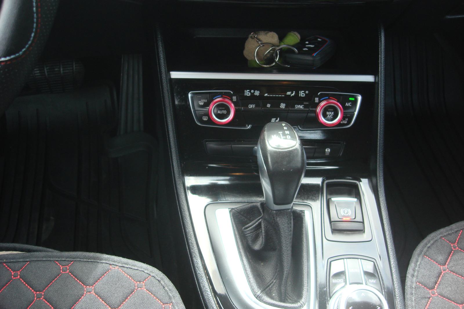 BMW SERIJA 2 ACTIVE TOURER 218d automatik*****DIESEL****REG.1 GOD*****, fotografija 9