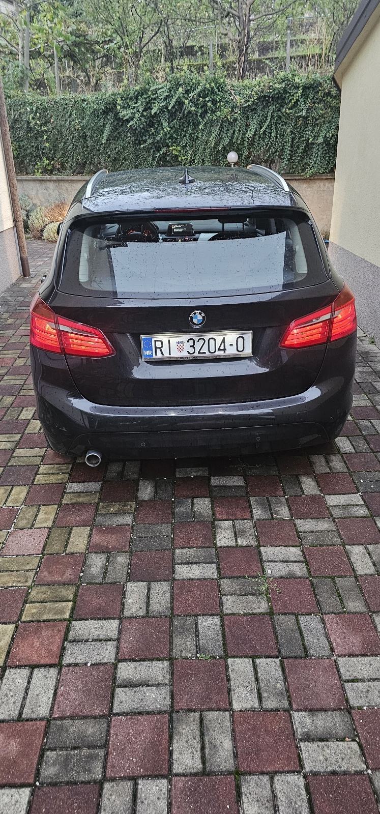 BMW serija 2 Active Tourer 218d automatik, fotografija 2