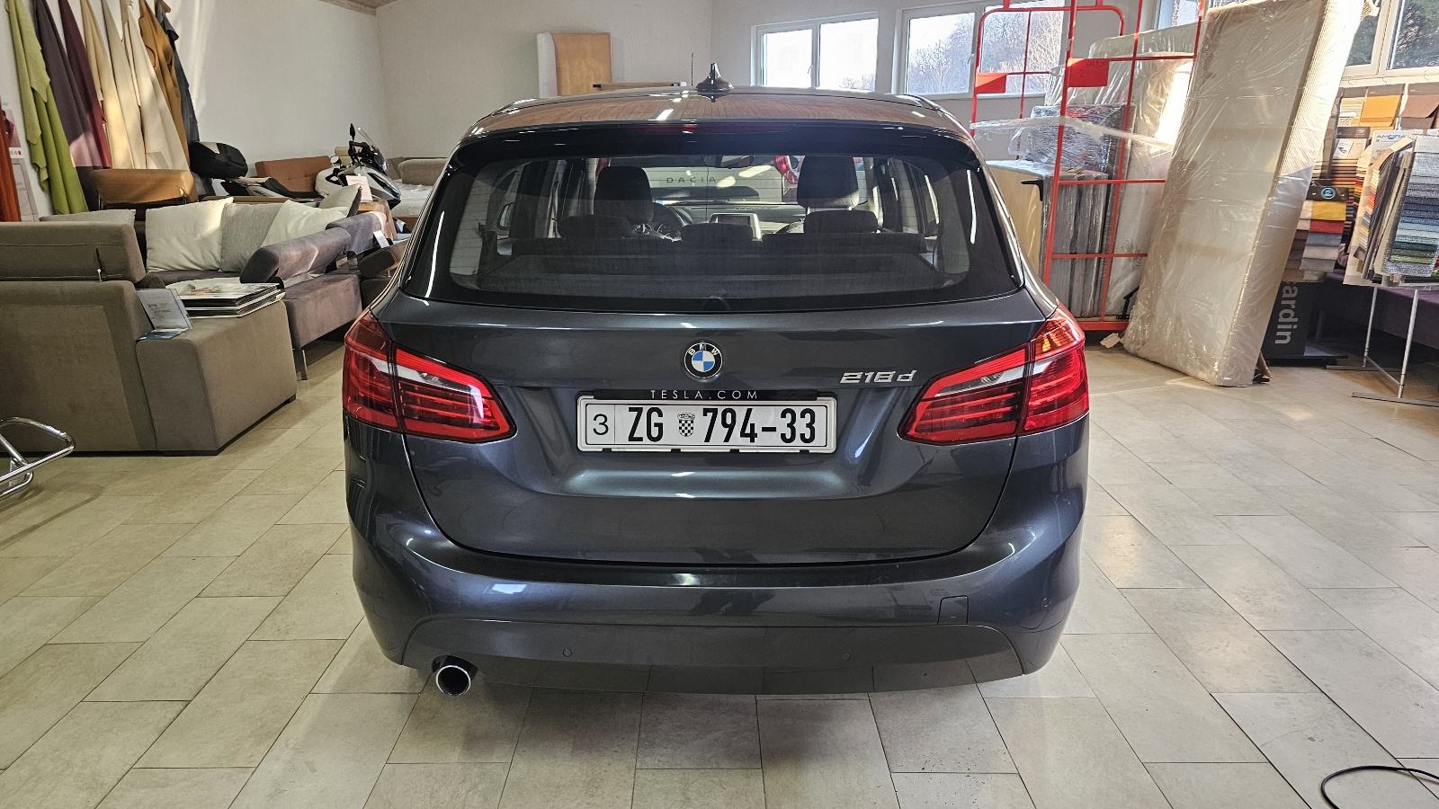 BMW serija 2 Automatik 218d top stanje, fotografija 4