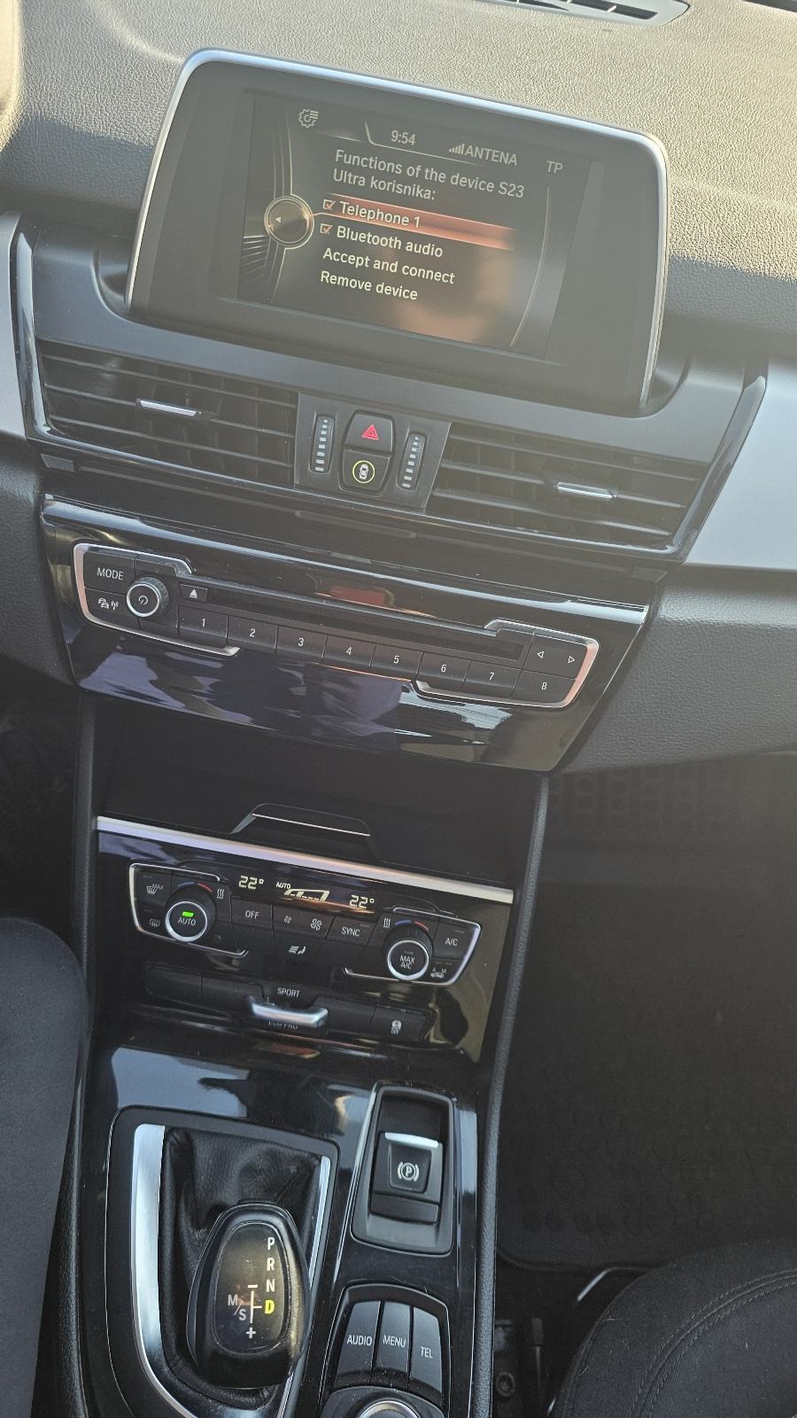 BMW serija 2 Automatik 218d top stanje, fotografija 18