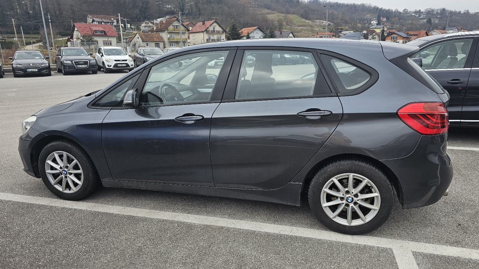 BMW serija 2 Automatik 218d top stanje, fotografija 12