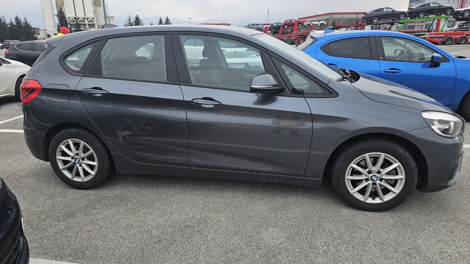 BMW serija 2 Automatik 218d top stanje, fotografija 14