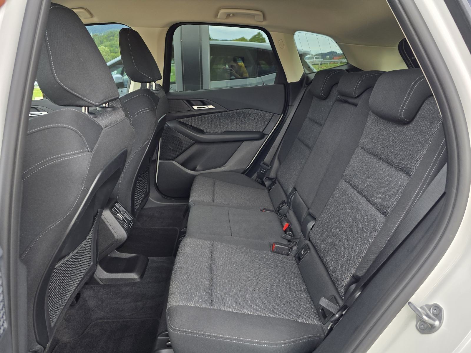 BMW serija 2 Active Tourer 218d automatik, fotografija 14