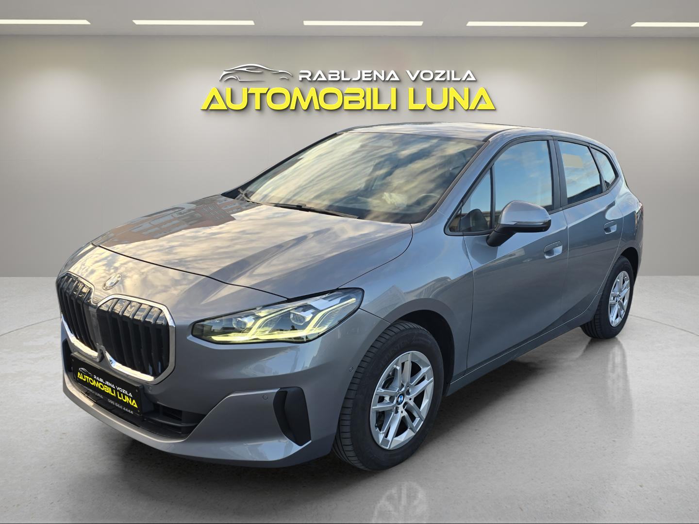 BMW serija 2 Active Tourer 218d-AUTOMATIK, fotografija 2