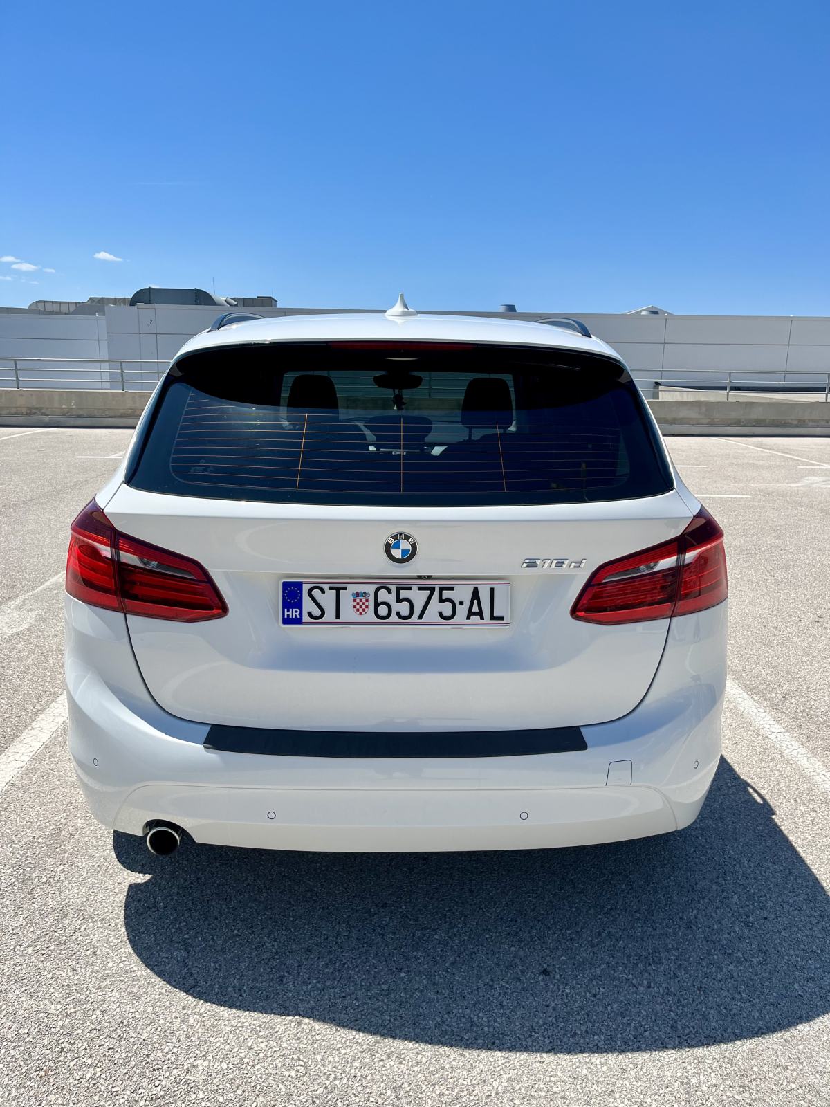 BMW serija 2 Active Tourer 218d automatik, fotografija 4