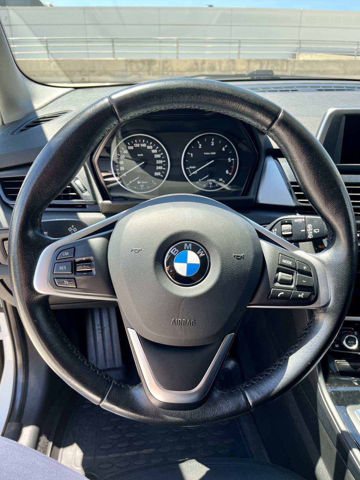 BMW serija 2 Active Tourer 218d automatik, fotografija 11